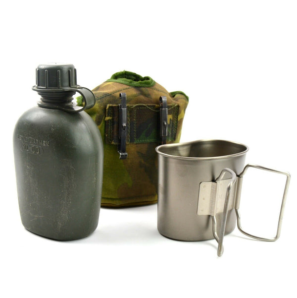Gourde originale de l'armée néerlandaise avec tasse et couvercle Alice clips