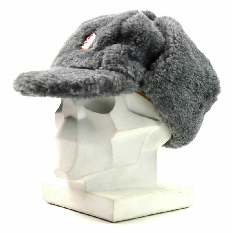 Véritable casquette d'hiver de l'armée tchèque Ushanka chapeau chaud en fourrure grise CZ militaire isignia