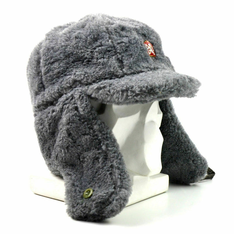 Véritable casquette d'hiver de l'armée tchèque Ushanka chapeau chaud en fourrure grise CZ militaire isignia