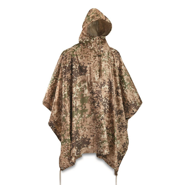 Poncho de style militaire de marque Mil-Tec en ripstop et flectarn imperméable et léger