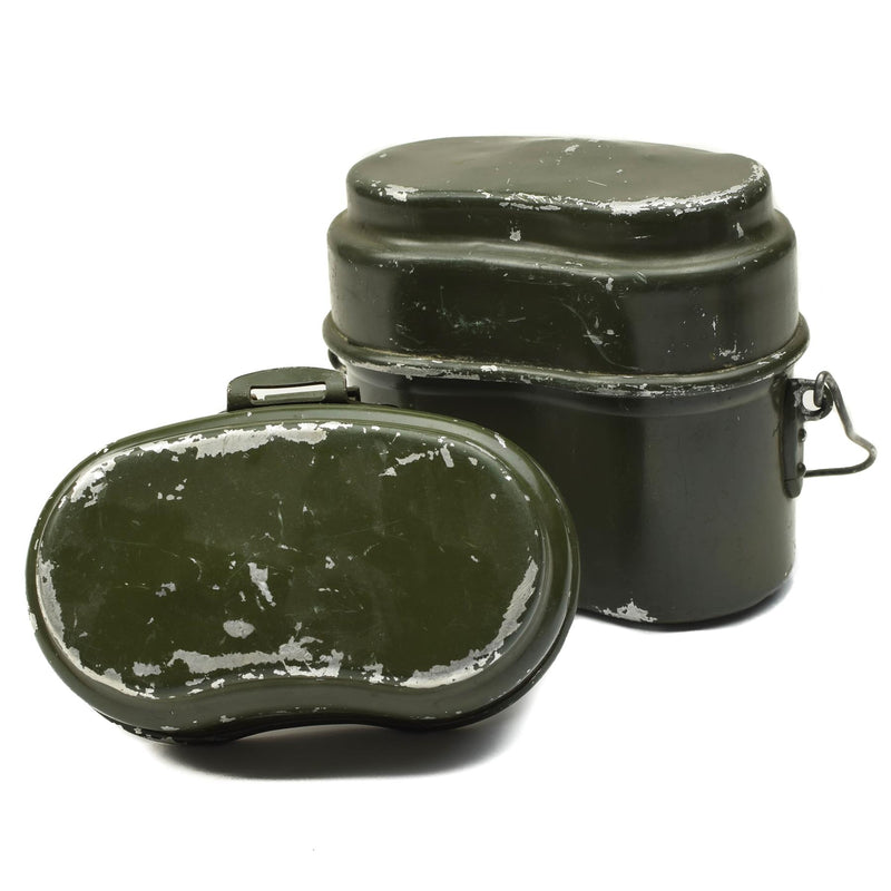 Véritable gamelle de l'armée hongroise. Lot de 2 casseroles militaires en aluminium