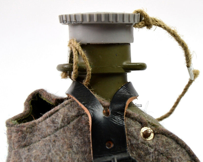 Bouteille d'eau militaire originale de l'armée tchèque CZ M60