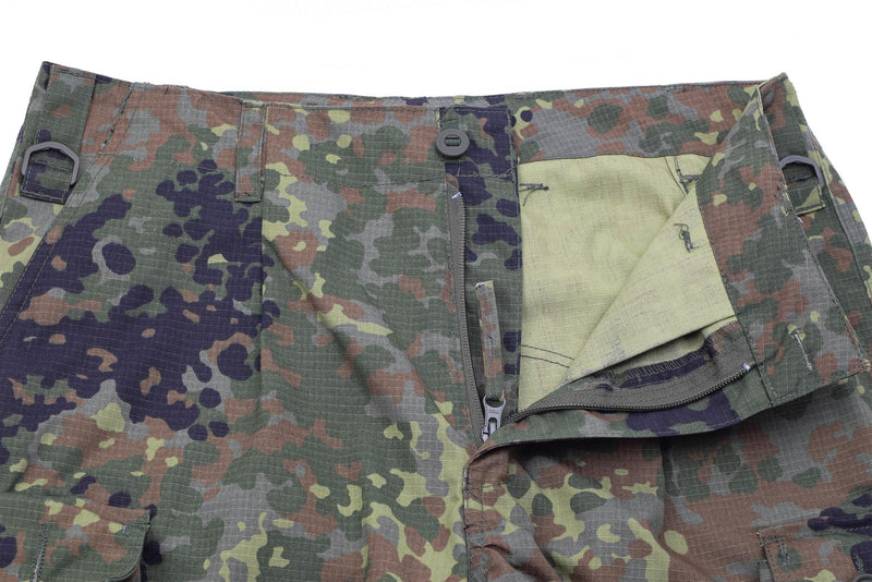 Pantalon de combat cargo de style armée allemande de marque TACGEAR, camouflage Flecktran ripstop