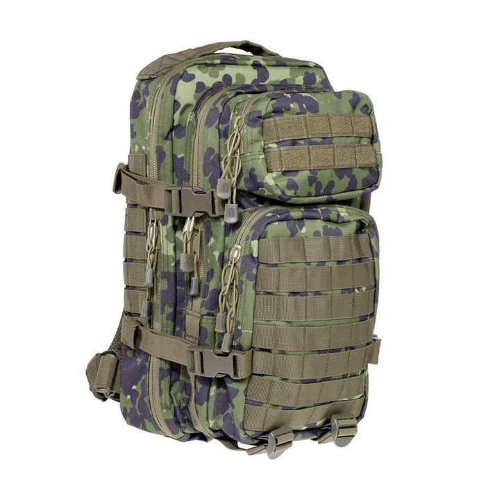 Sac à dos de randonnée tactique d'assaut A.Blochl en camouflage danois M84 avec une capacité de 30 L, des bretelles rembourrées et des boucles MOLLE.