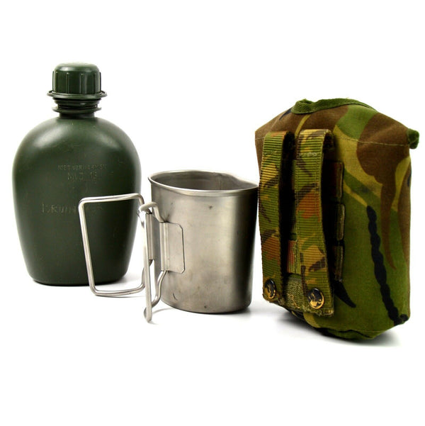Gourde originale de l'armée néerlandaise avec tasse et housse camouflage