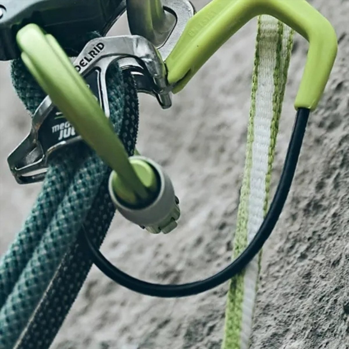 Dispositif d'assurage Edelrid Mega Jul, freinage assisté par tube automatique, escalade et rappel