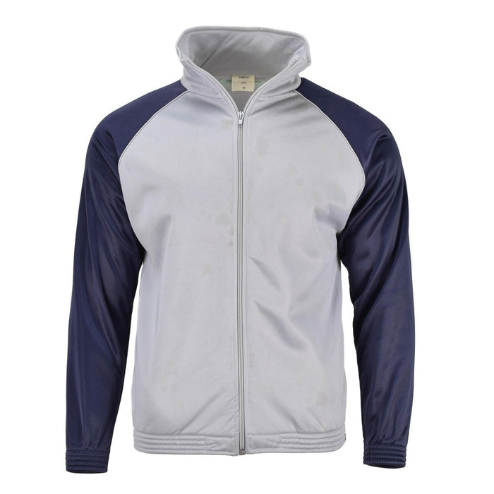 Véritable veste de survêtement d'école militaire française avec corps gris, manches bleu marine, fermeture éclair complète et poignets et taille élastiques.