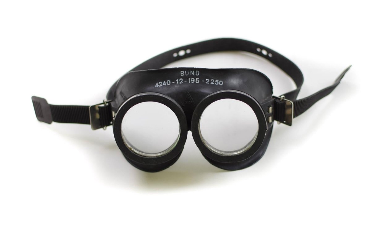 Lunettes de protection authentiques de l'armée allemande BW noir Auer masque facial surplus NEUF