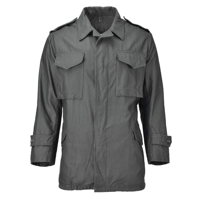 Véritable veste militaire grise non doublée M65 de l'armée grecque avec poignets boutonnés, épaulettes et plusieurs poches pour une utilisation robuste.