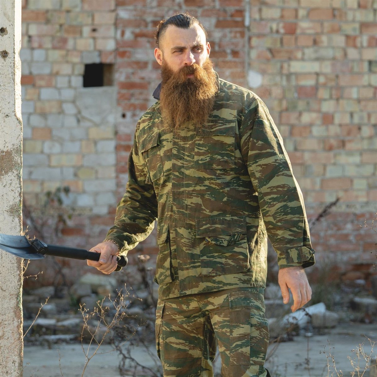 Véritable veste militaire grecque durable de combat tactique sur le terrain en camouflage lézard foncé