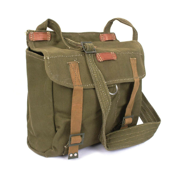 Véritable sac à pain de l'armée roumaine en toile vert olive avec accents en cuir et bandoulière réglable