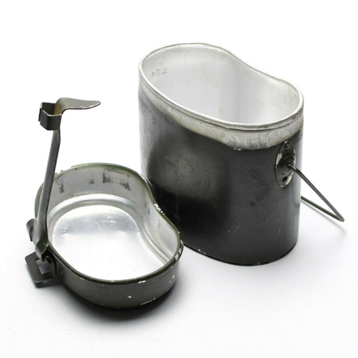 Kit de mess original en aluminium de l'armée roumaine avec poignées pliables, idéal pour le camping et l'extérieur.