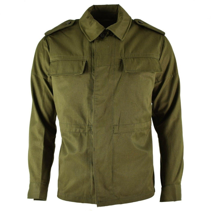 Veste de campagne M85 de l'armée tchèque vintage en vert olive avec bouton sur le devant et plusieurs poches, en tissu durable.