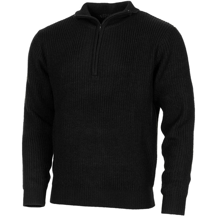 Pull côtelé noir sur fond blanc