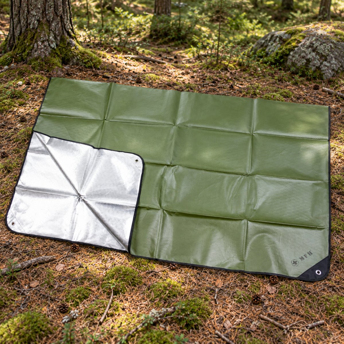MFH Bâche d'urgence 210 x 150 cm Tapis de sol de camping avec revêtement en aluminium Vert OD