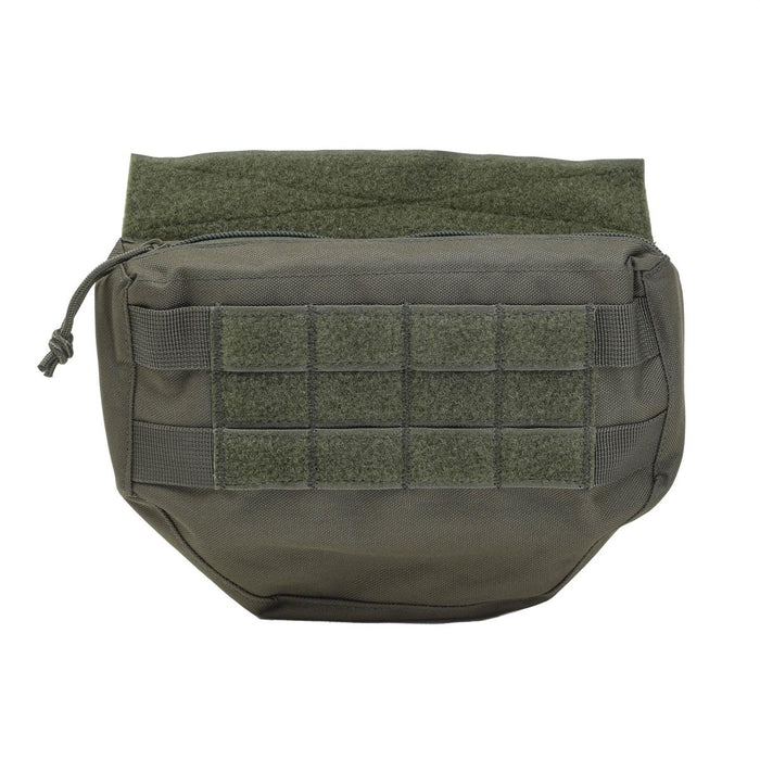 Pochette tactique MOLLE compacte vert olive avec panneaux auto-agrippants pour une fixation polyvalente de l'équipement.