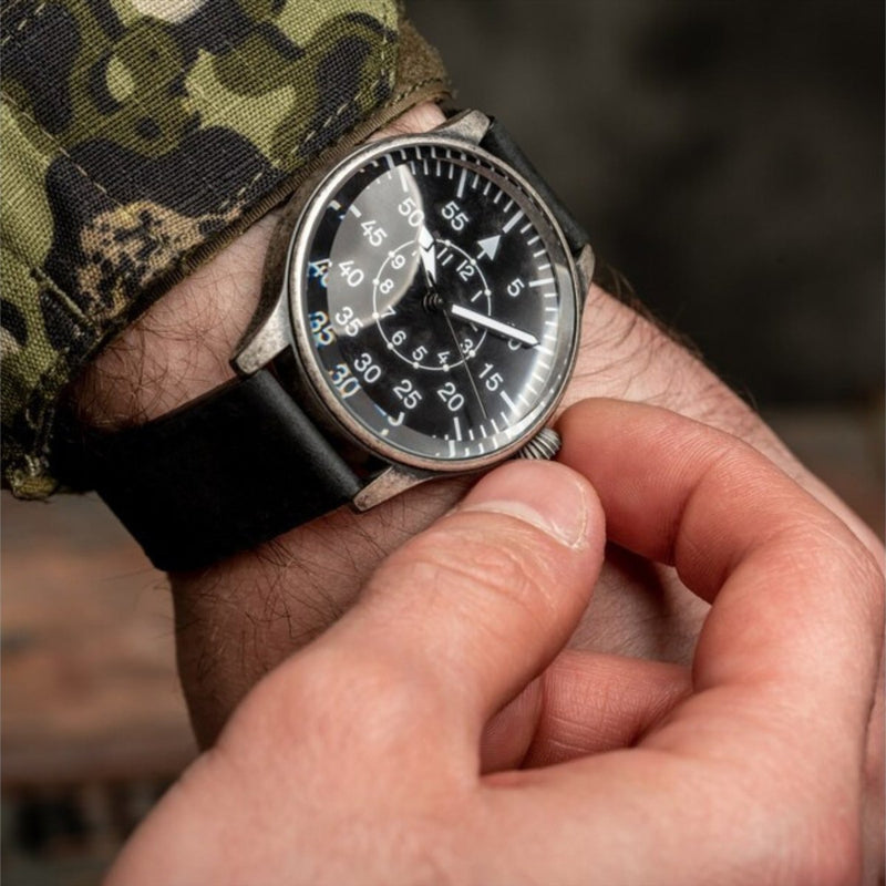 Montre Pilote Rétro MIL-TEC Mécanisme à Quartz Bracelet Cuir Naturel Noir