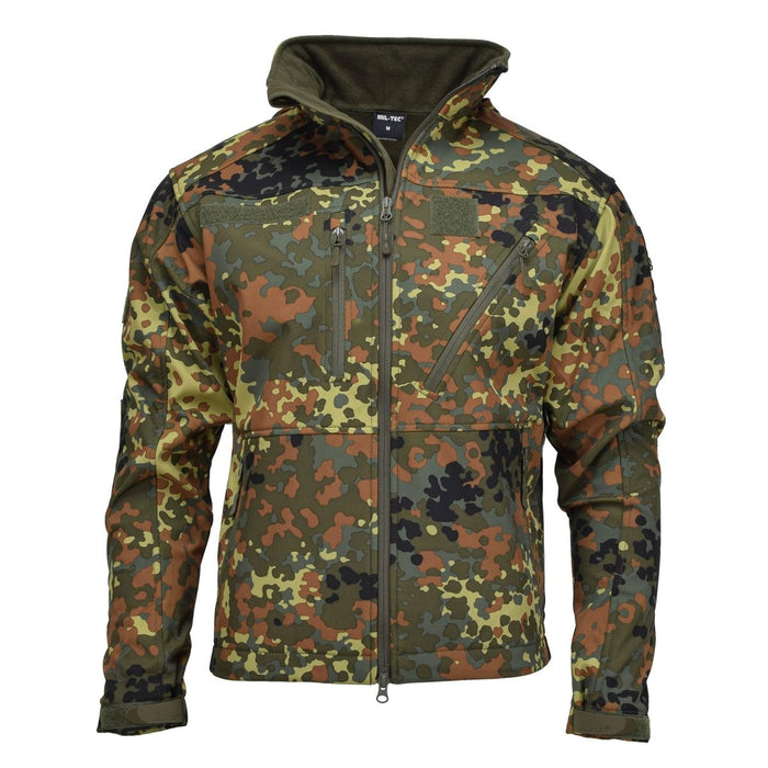 Veste softshell MIL-TEC en camouflage allemand Flecktarn avec poches zippées, coudes renforcés et poignets réglables pour une utilisation en extérieur.