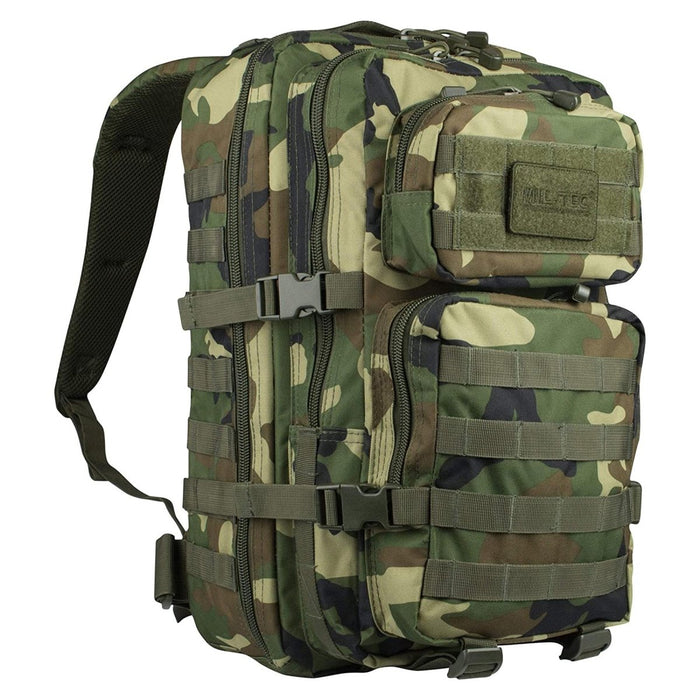 Sac à dos MIL-TEC U.S. Assault 36L en camouflage forestier avec plusieurs compartiments et sangles réglables pour la randonnée et une utilisation tactique
