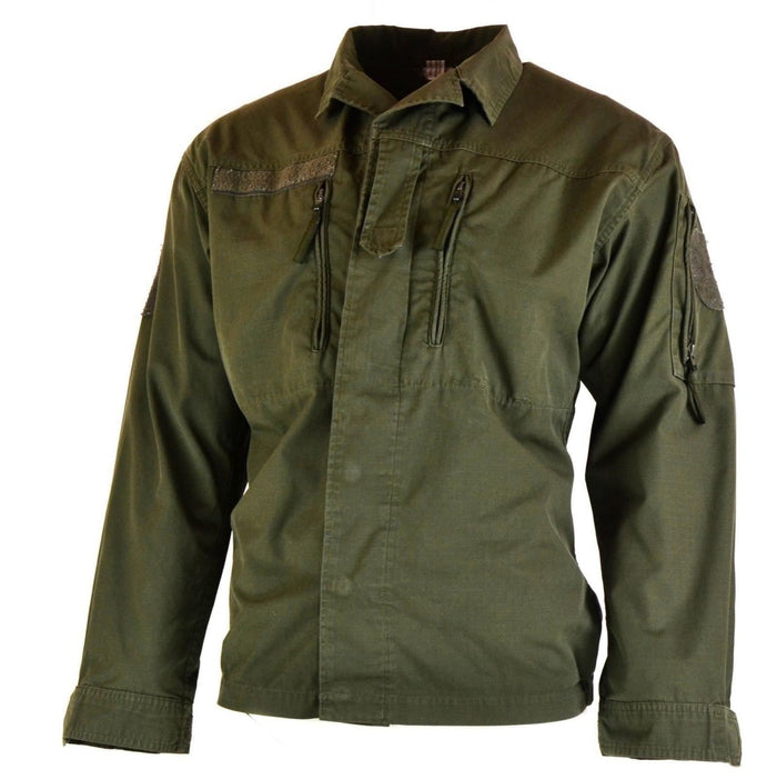 Veste chemise de combat originale de l'armée autrichienne BH en tissu ripstop olive terne avec poches zippées sur la poitrine et les bras.