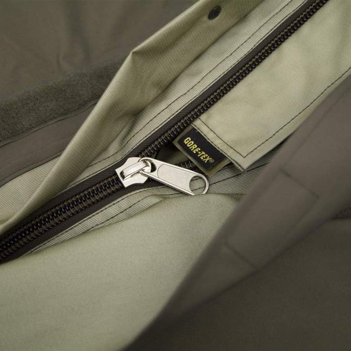 Housse de sac de couchage militaire autrichienne originale Gore-Tex imperméable olive