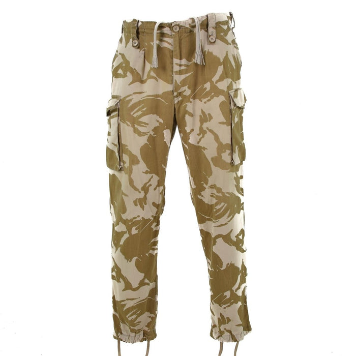 Pantalon de combat léger camouflage du désert de l'armée britannique avec poches cargo et taille réglable.
