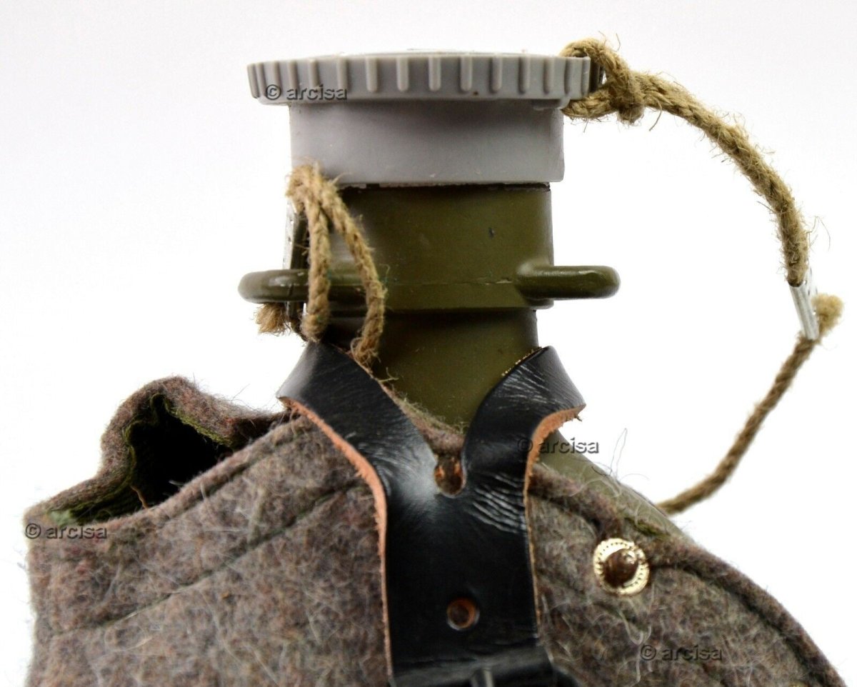 Bouteille d'eau militaire originale de l'armée tchèque CZ M60