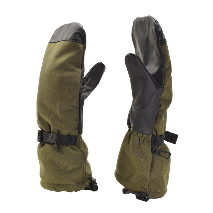 Mitaines d'hiver originales des forces spéciales militaires néerlandaises avec tissu olive imperméable et paumes en cuir durable pour le froid extrême.