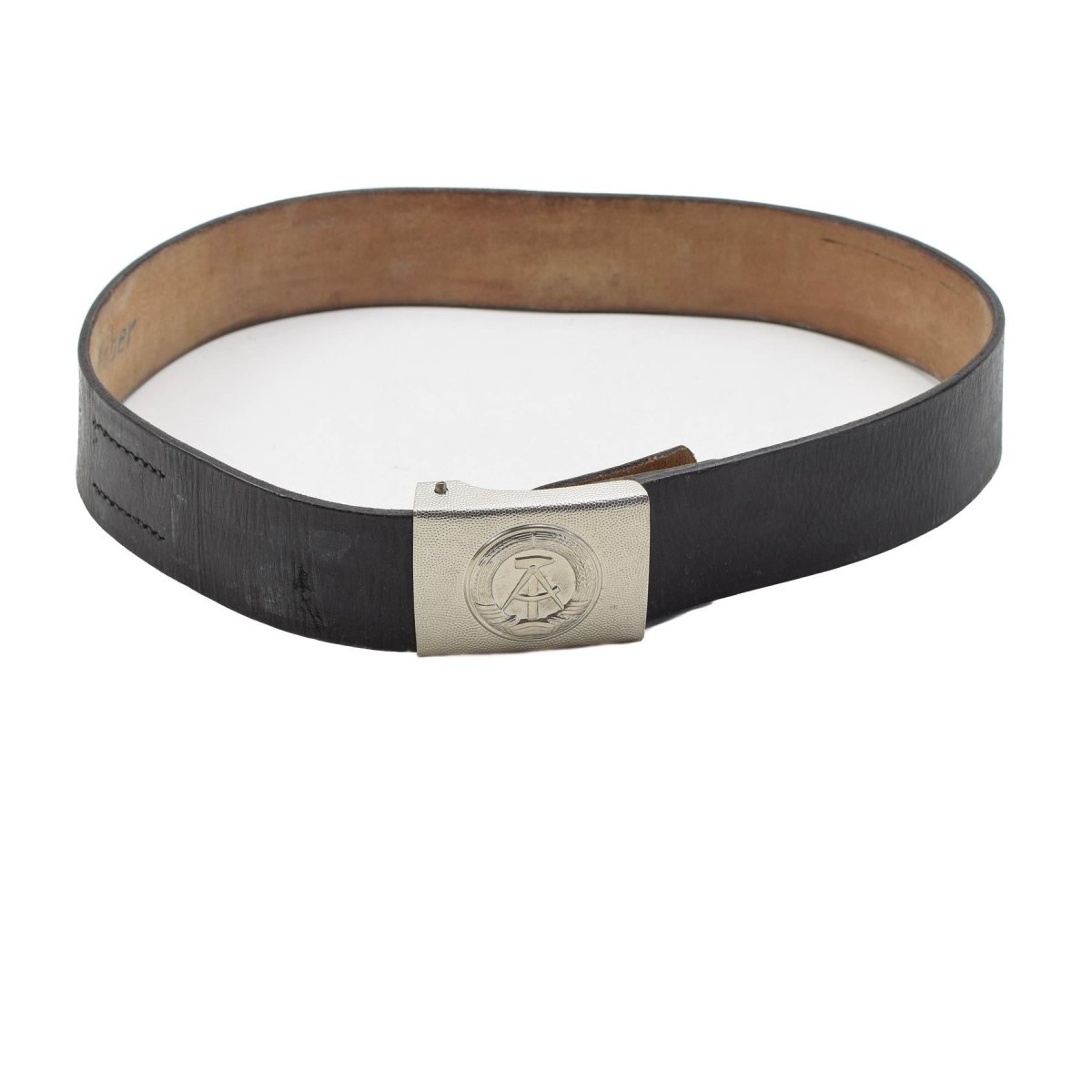 Ceinture militaire en cuir d'origine allemande de l'est, boucle de boîte en métal noire