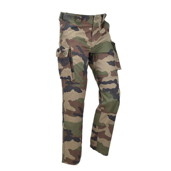 Chemise Armee Francaise dans Uniformes, coiffures et casques militaires de collection de l'après-guerre Chemise Armee Francaise dans Uniformes, coiffures et casques militaires de collection de l'après-guerre