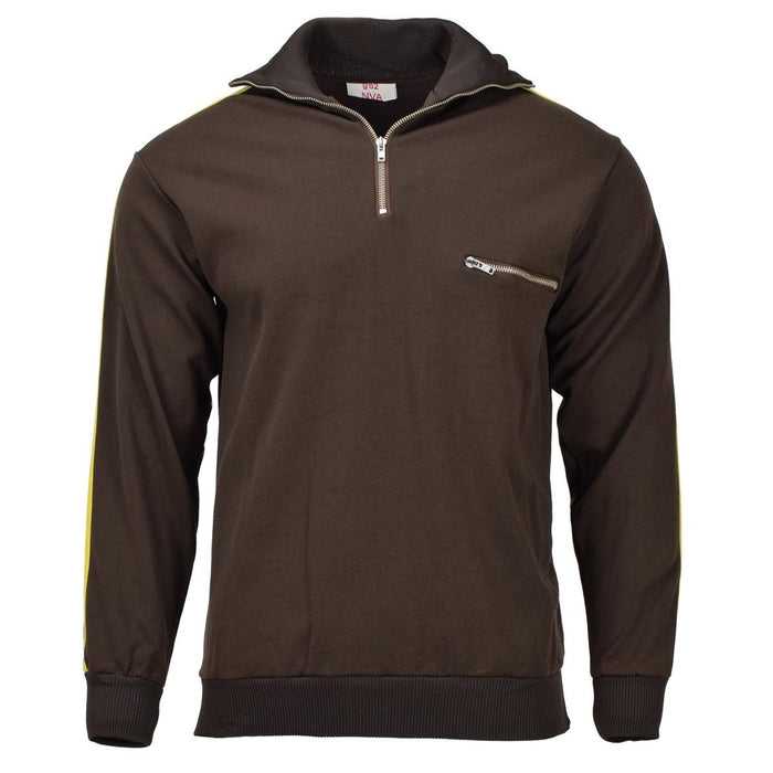 Veste de sport vintage marron militaire allemande originale NVA avec demi-fermeture éclair et petite poche poitrine, idéale pour les vêtements de sport et une utilisation décontractée.