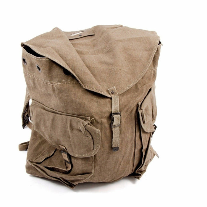 Sac à dos vintage XL en toile de l'armée italienne avec plusieurs poches, tissu épais et durable, conçu pour une utilisation extérieure robuste.