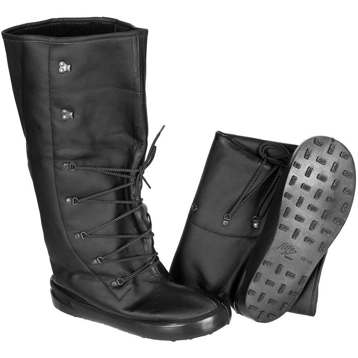 Surbottes Alfa d'origine norvégienne en cuir noir avec lacets, doublure en fausse fourrure et semelle antidérapante durable pour une protection contre le froid.