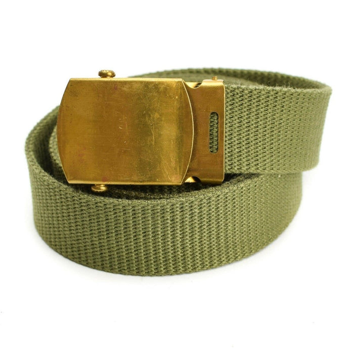 Ceinture originale en toile vert kaki de l'armée suédoise avec boucle militaire durable de couleur dorée, réglable pour différentes tailles de taille.