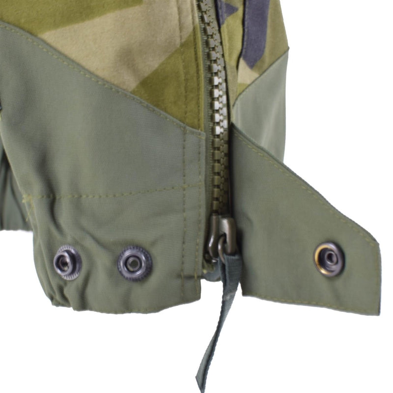 Close-up of zipper and snap button detail on Original Swedish Military M90 Splinter camouflage field combat pants