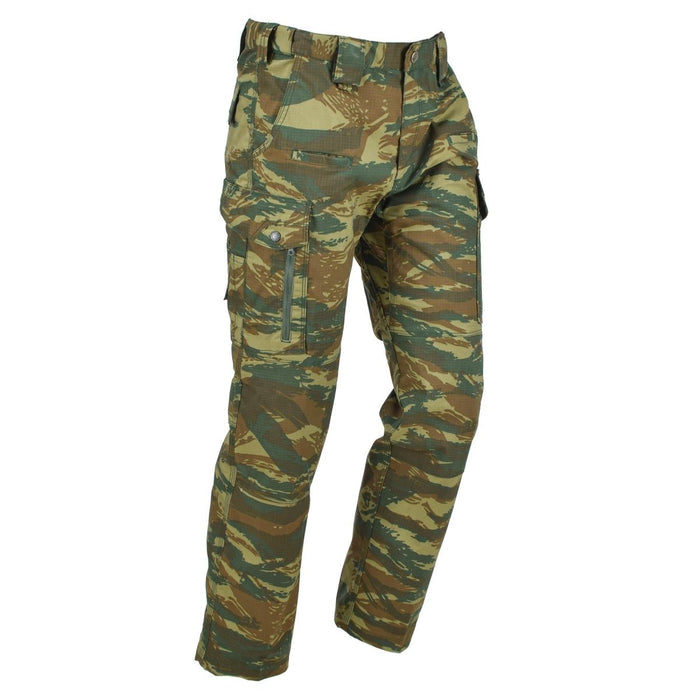 Pantalon camouflage lézard de style militaire Pentagon Ranger 2.0 avec tissu ripstop, siège renforcé et plusieurs poches pour plus de durabilité.